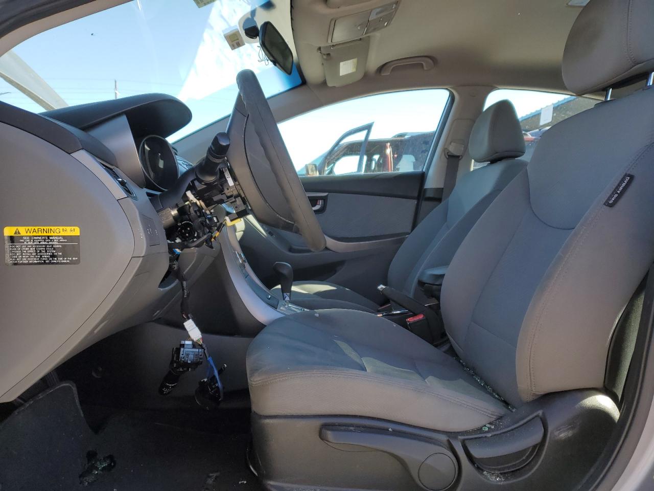 2012 Hyundai Elantra - Image 7