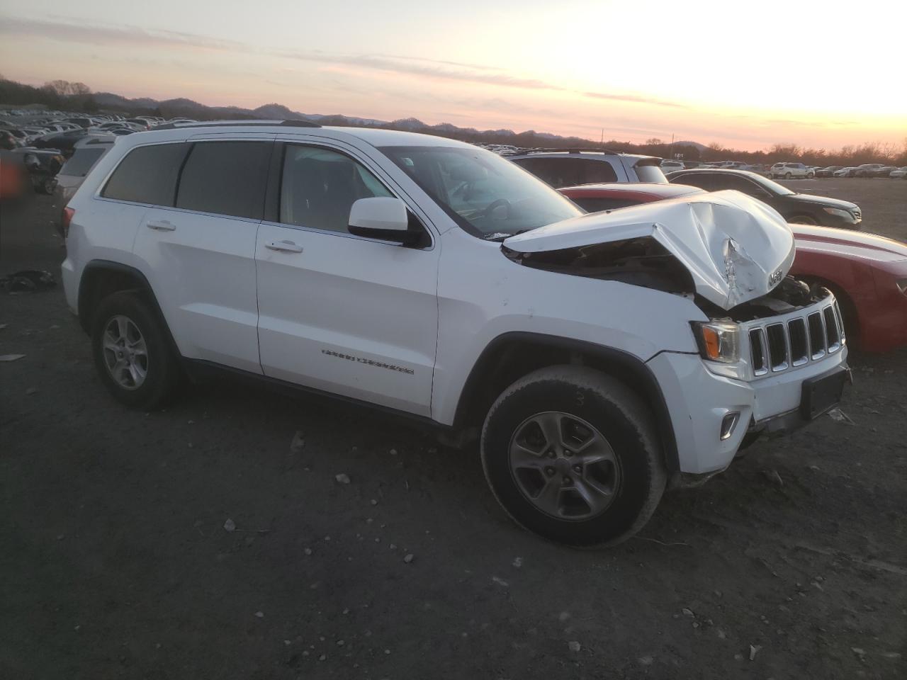 2016 Jeep Grand Cherokee - Image 4