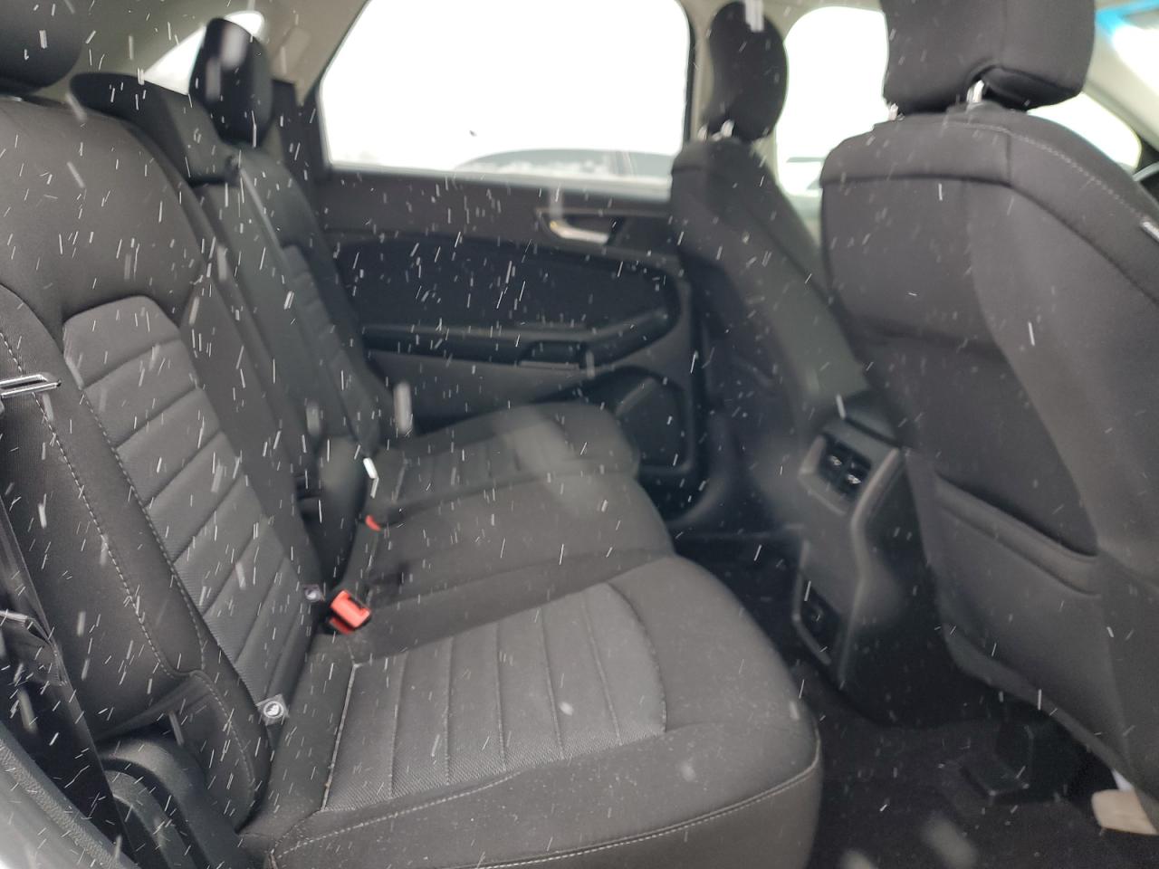 2015 Ford Edge - Image 11