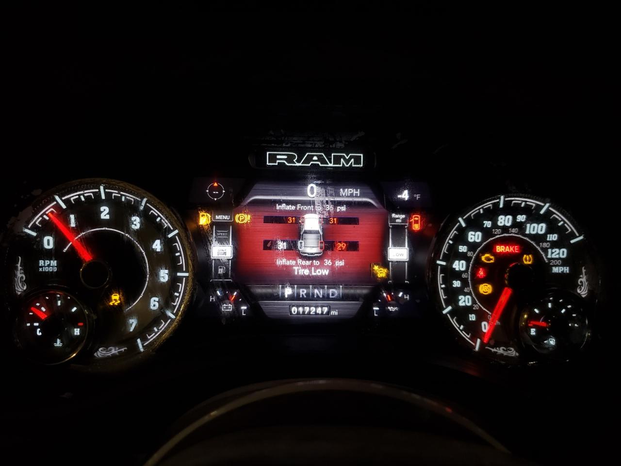 2022 RAM 1500 - Image 9