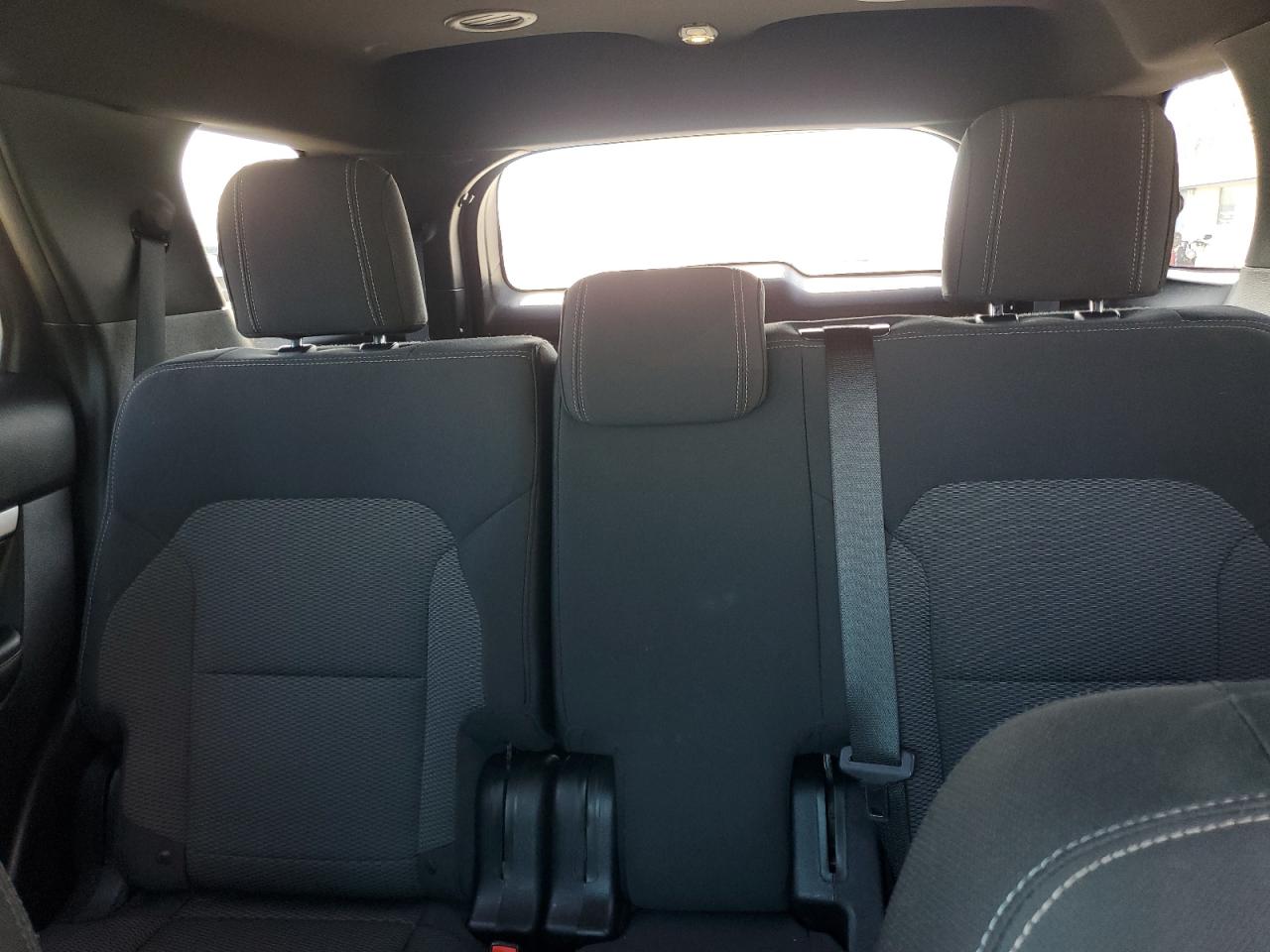 2016 Ford Explorer - Image 10