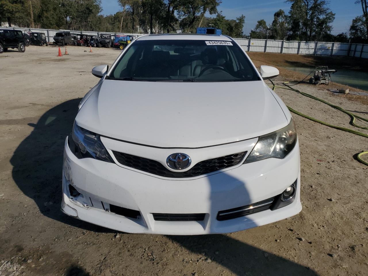 2014 Toyota Camry - Image 5