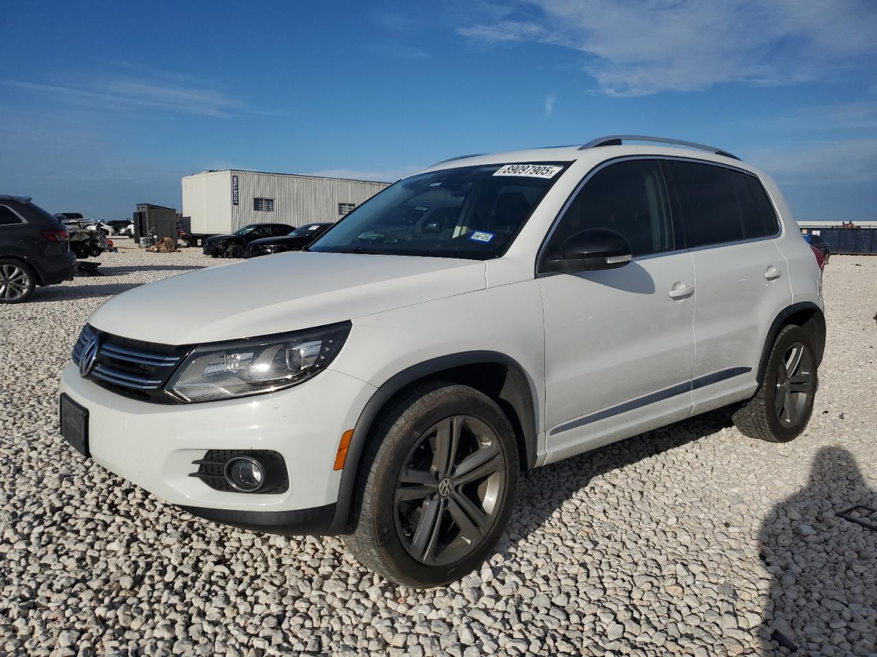 2017 Volkswagen Tiguan - Image 1