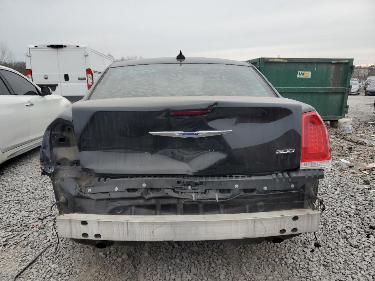 2019 Chrysler 300 - Image 6
