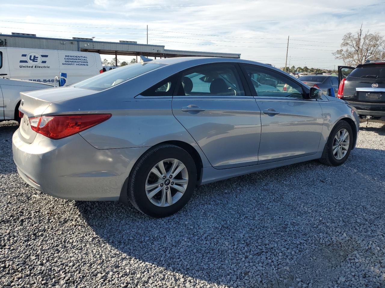 2011 Hyundai Sonata - Image 3