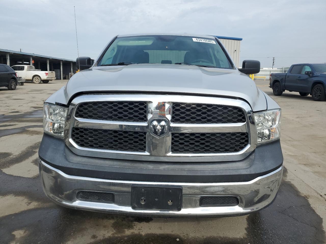 2018 RAM 1500 - Image 5