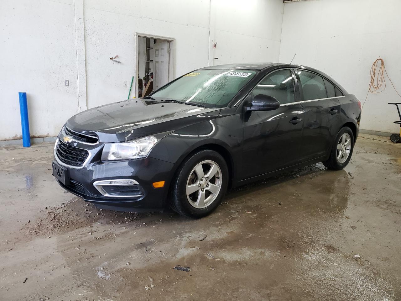 2016 Chevrolet Cruze - Image 1