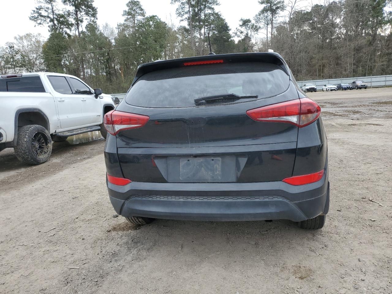2017 Hyundai Tucson - Image 6
