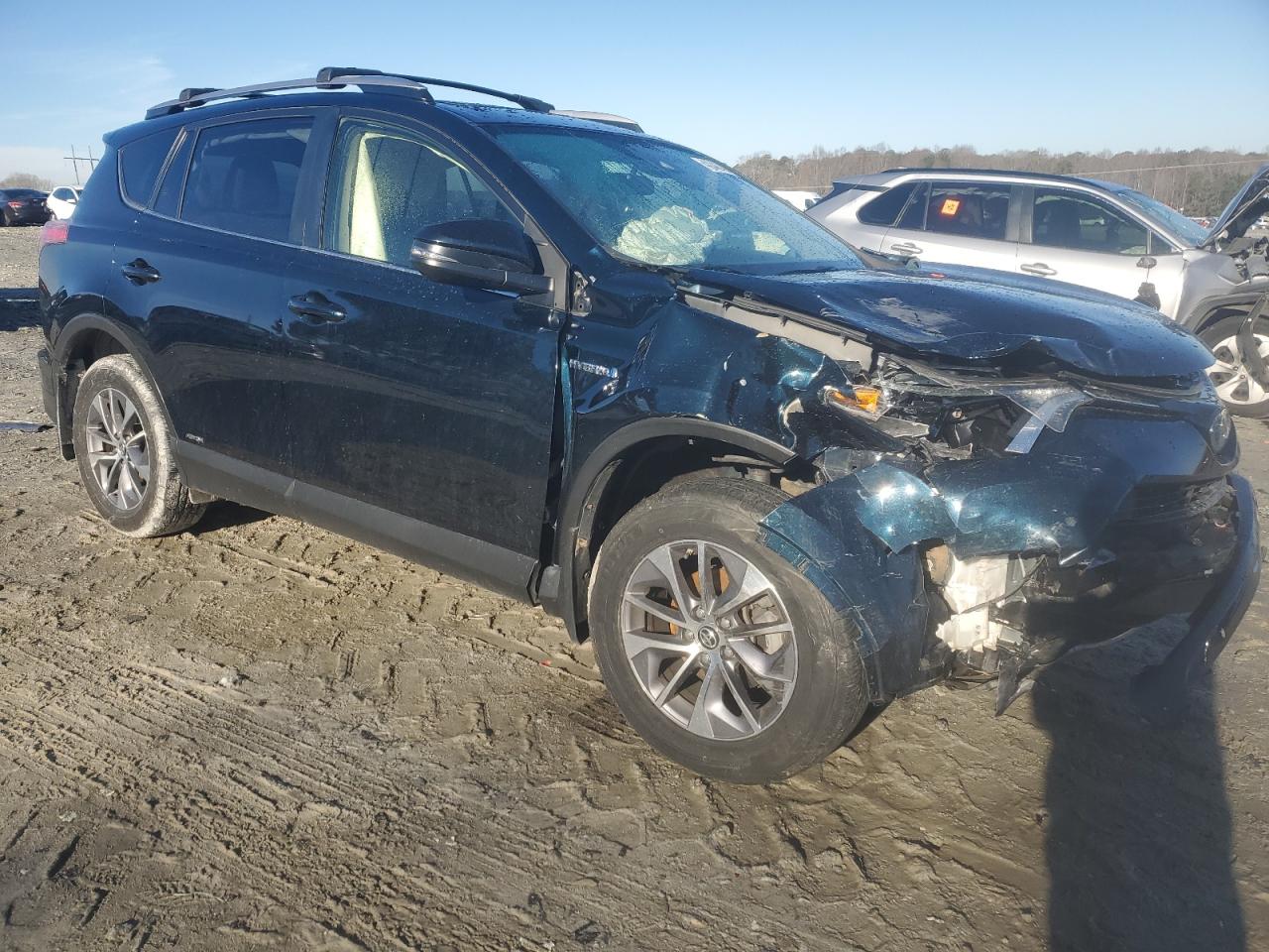 2018 Toyota RAV 4 - Image 4