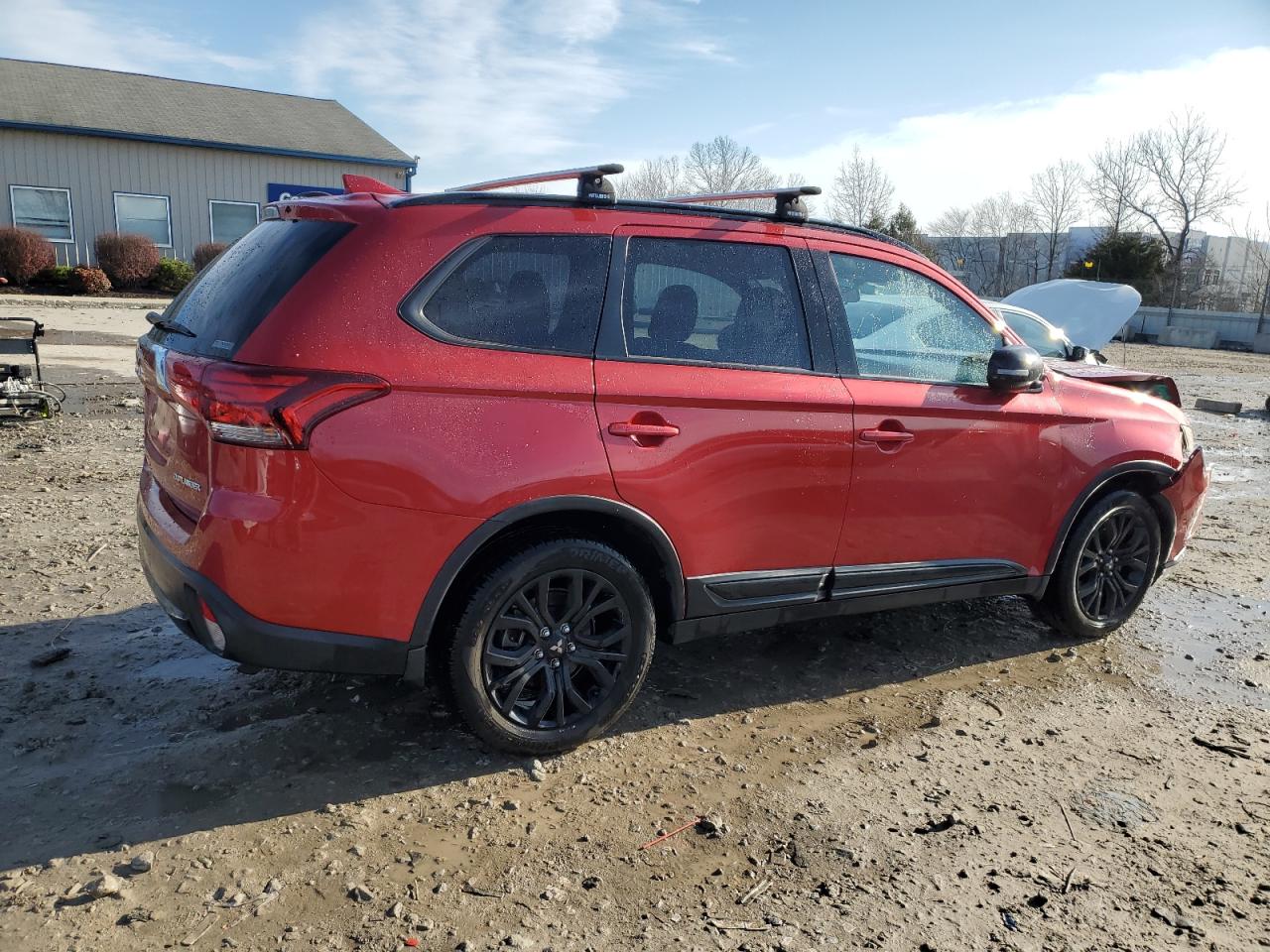 2018 Mitsubishi Outlander - Image 3
