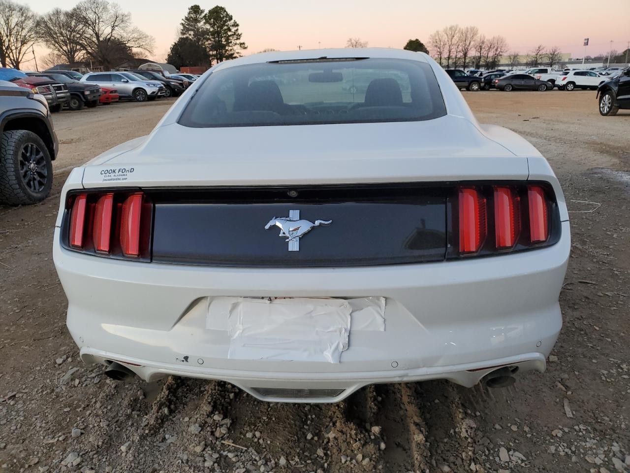 2016 Ford Mustang - Image 6
