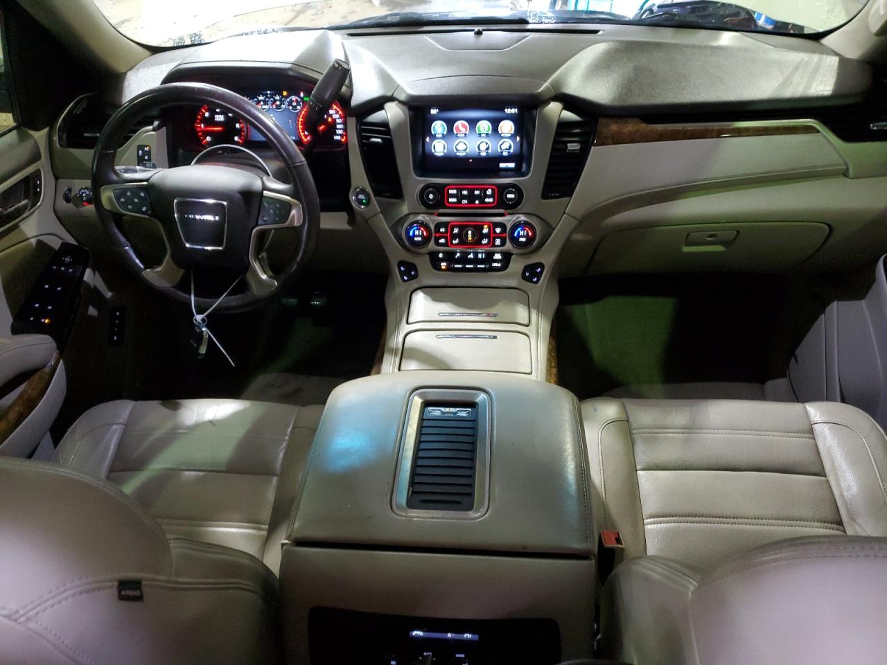 2015 GMC Yukon - Image 8