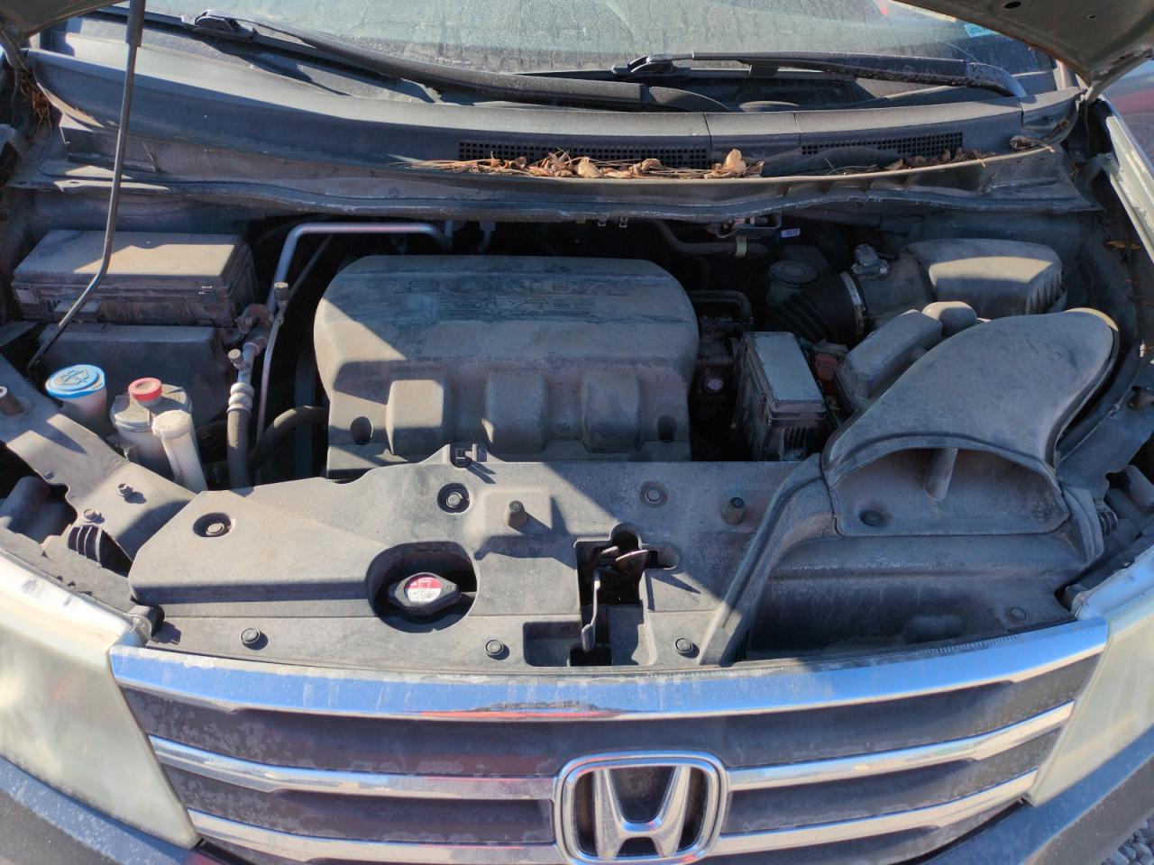 2011 Honda Odyssey - Image 12
