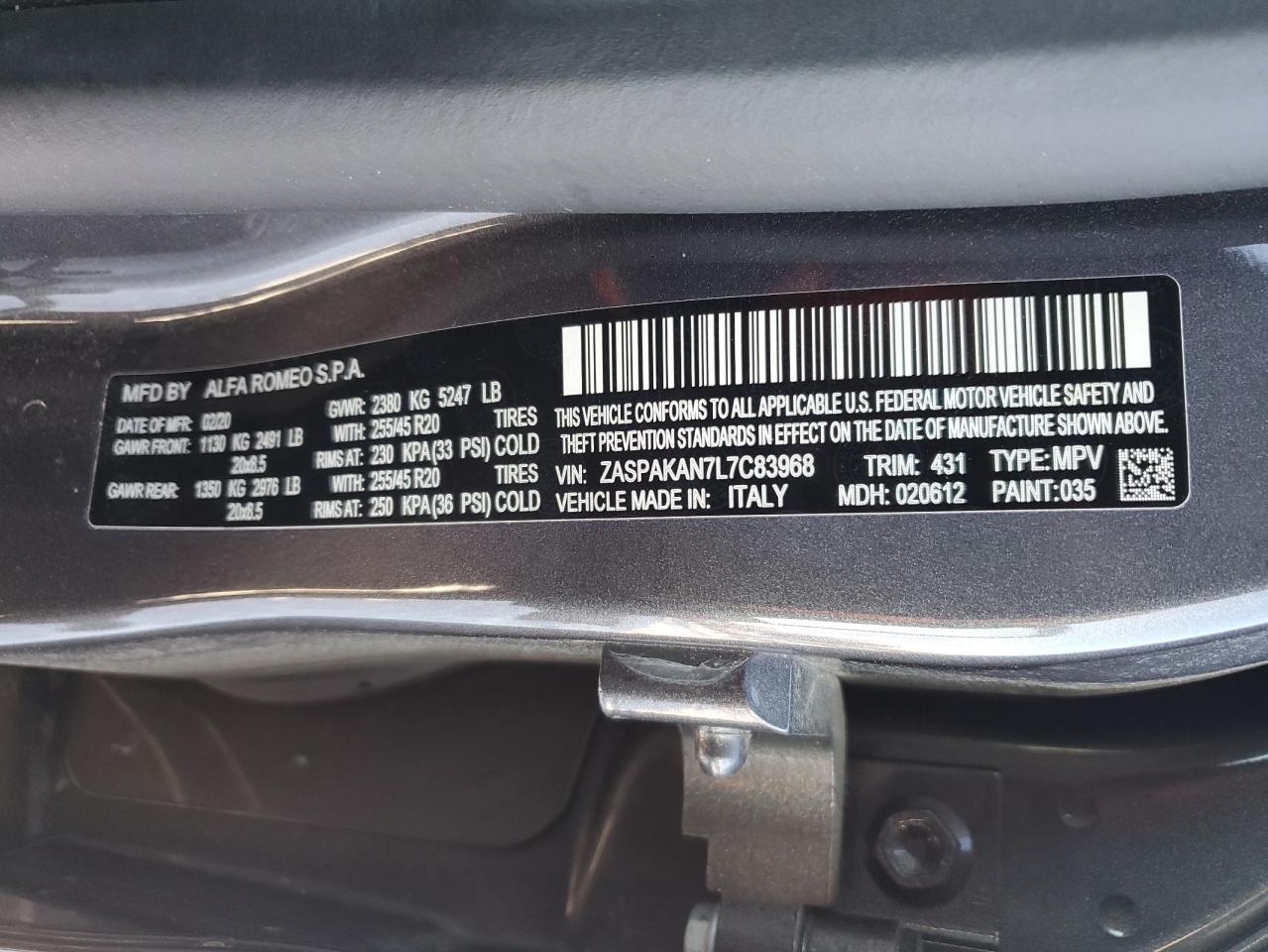 2020 Alfa Romeo Stelvio - Image 13
