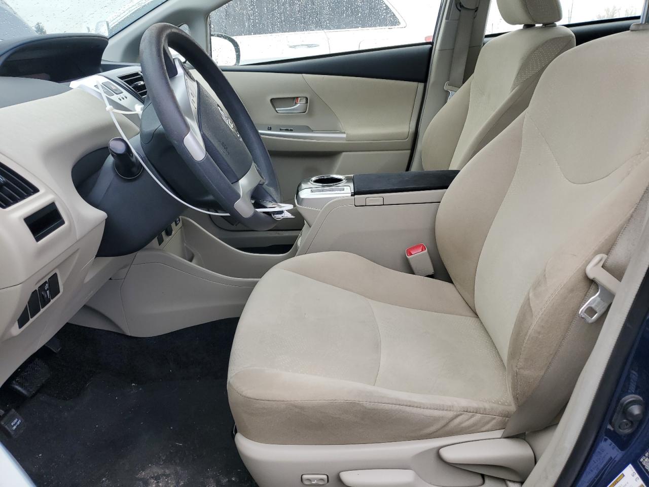 2012 Toyota Prius - Image 7