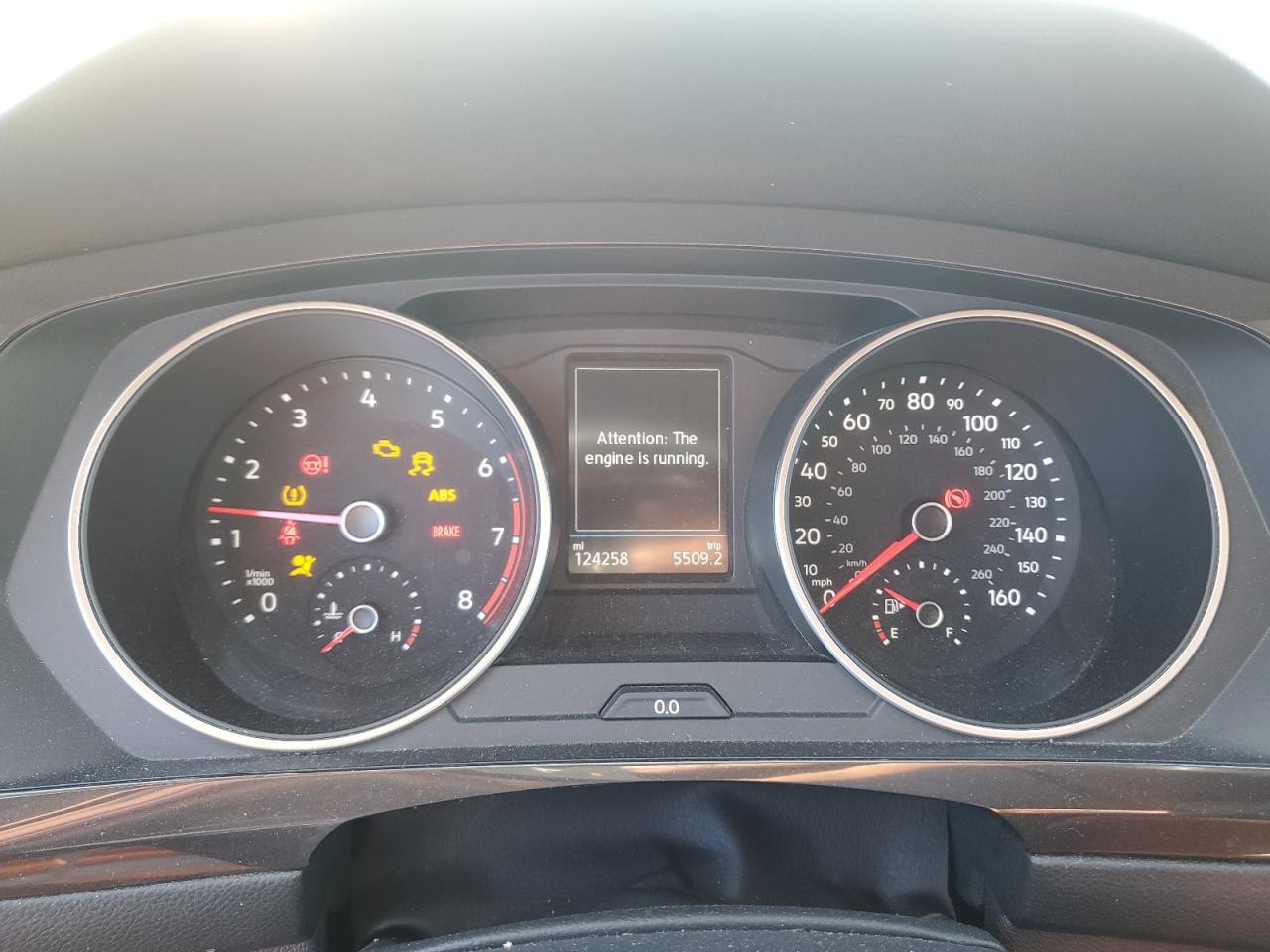2018 Volkswagen Tiguan - Image 9