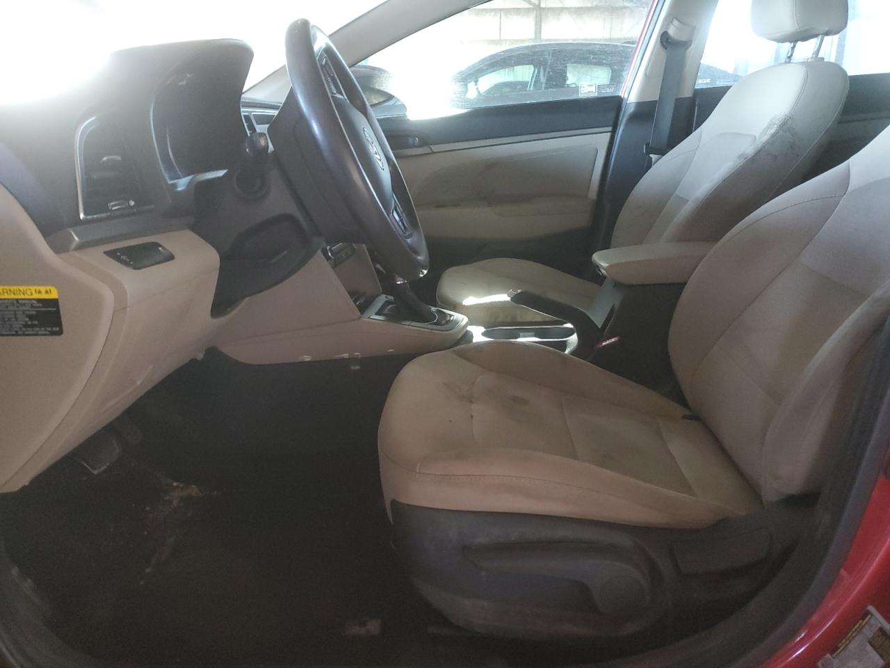 2017 Hyundai Elantra - Image 7