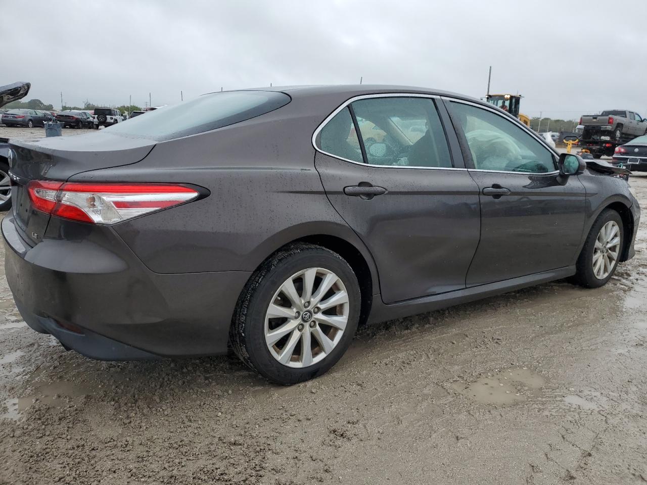 2018 Toyota Camry - Image 3