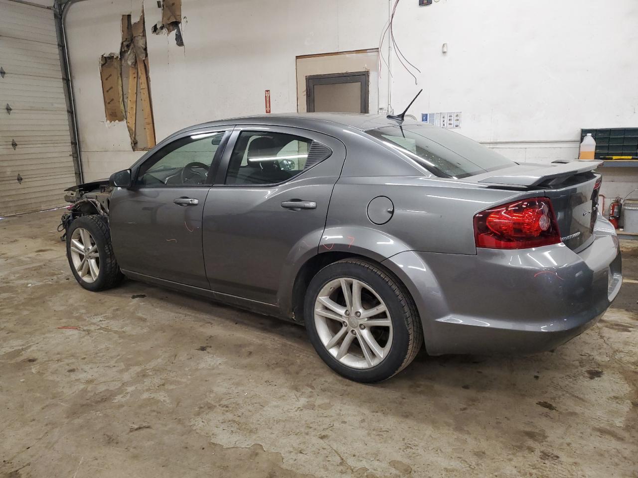 2013 Dodge Avenger - Image 2