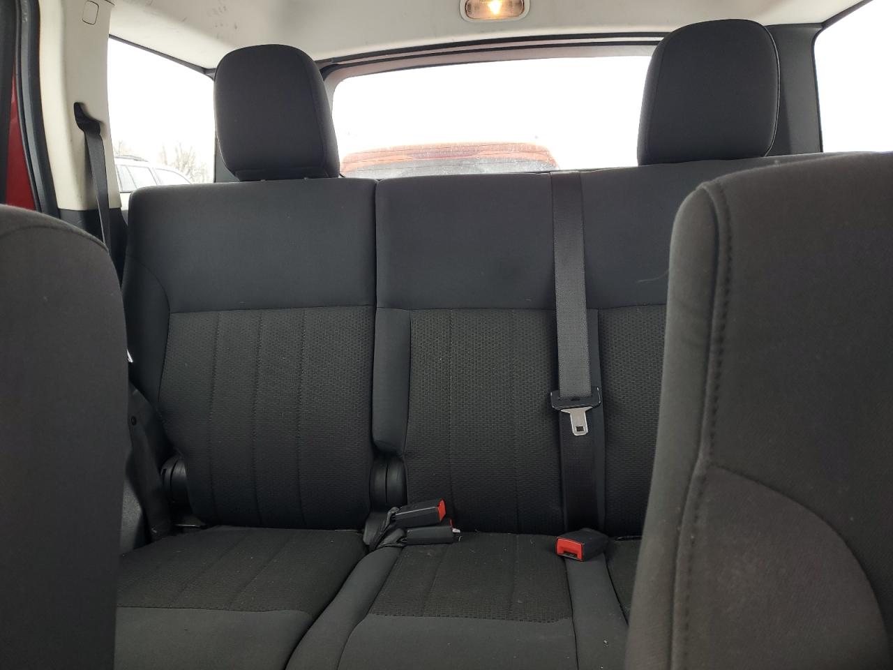 2011 Dodge Nitro - Image 10