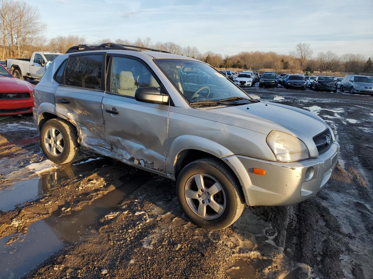 2005 Hyundai Tucson - Image 4