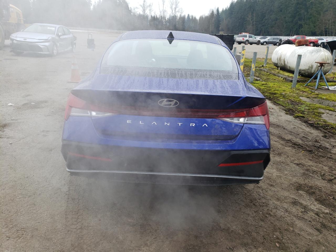 2024 Hyundai Elantra - Image 6