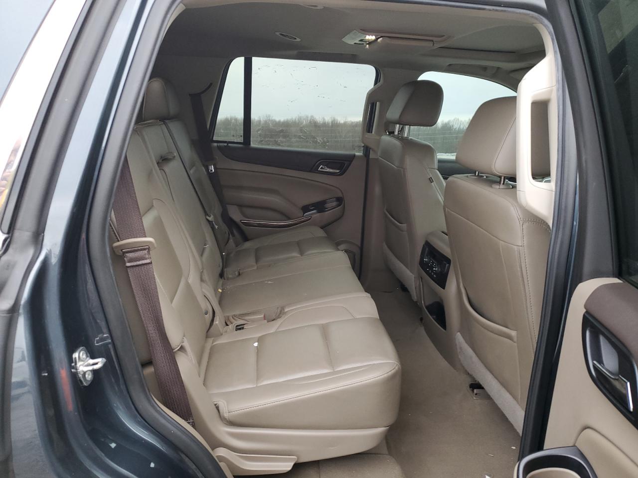 2020 GMC Yukon - Image 11