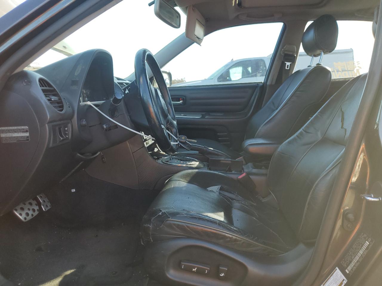 2005 Lexus IS - Image 7