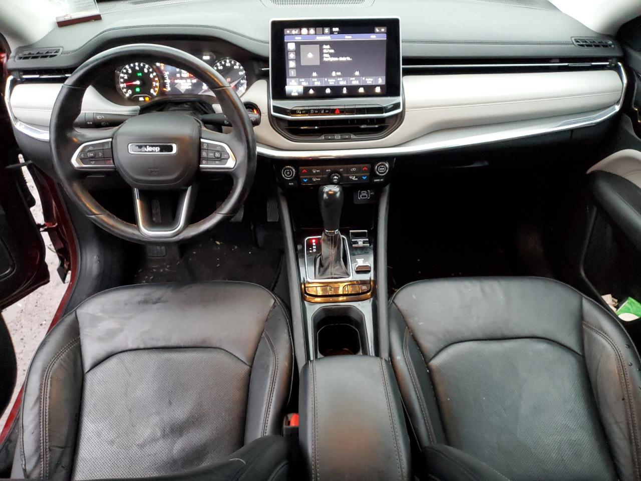 2022 Jeep Compass - Image 8