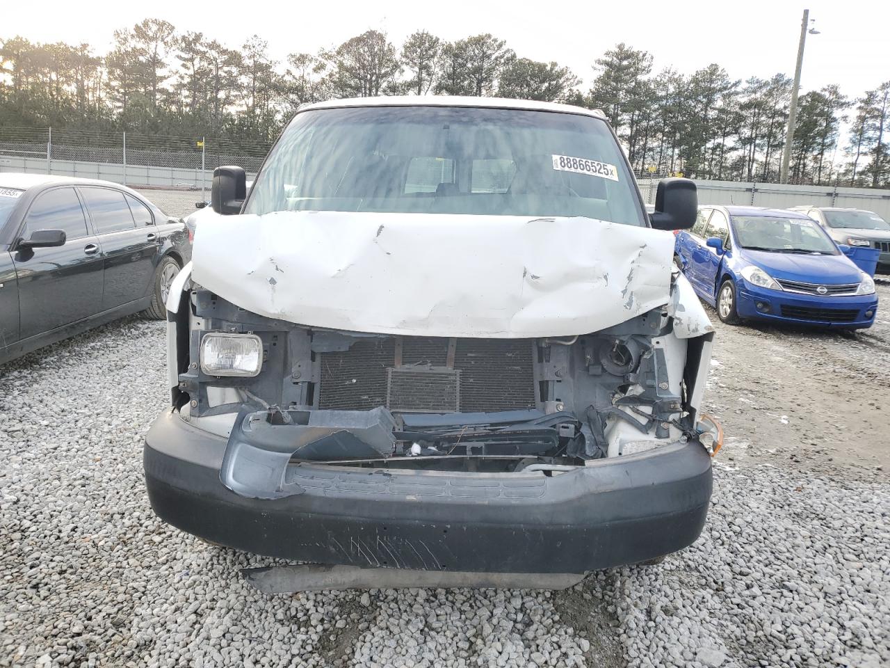 2007 GMC Savana - Image 5