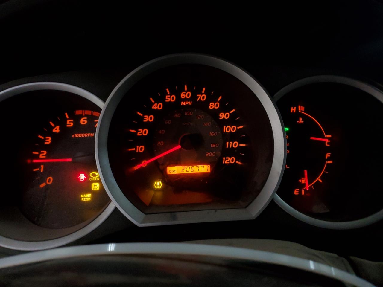 2010 Toyota Tacoma - Image 9