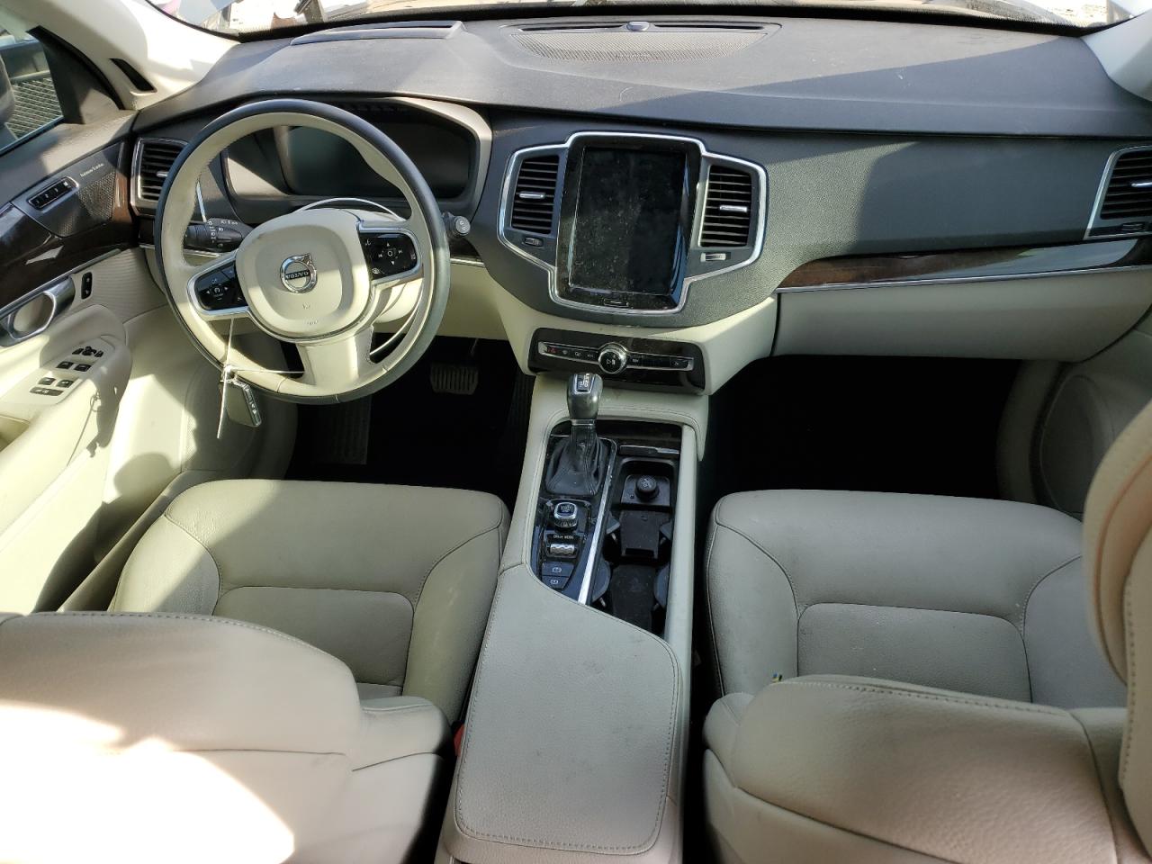2019 Volvo XC90 - Image 8