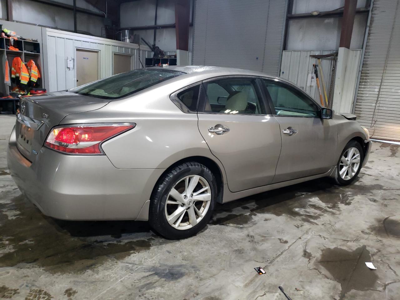 2014 Nissan Altima - Image 3