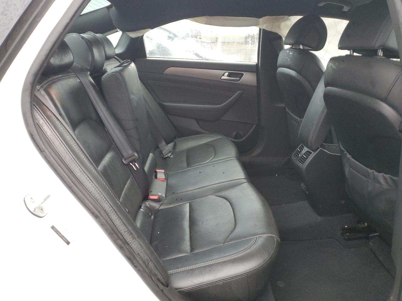 2015 Hyundai Sonata - Image 10