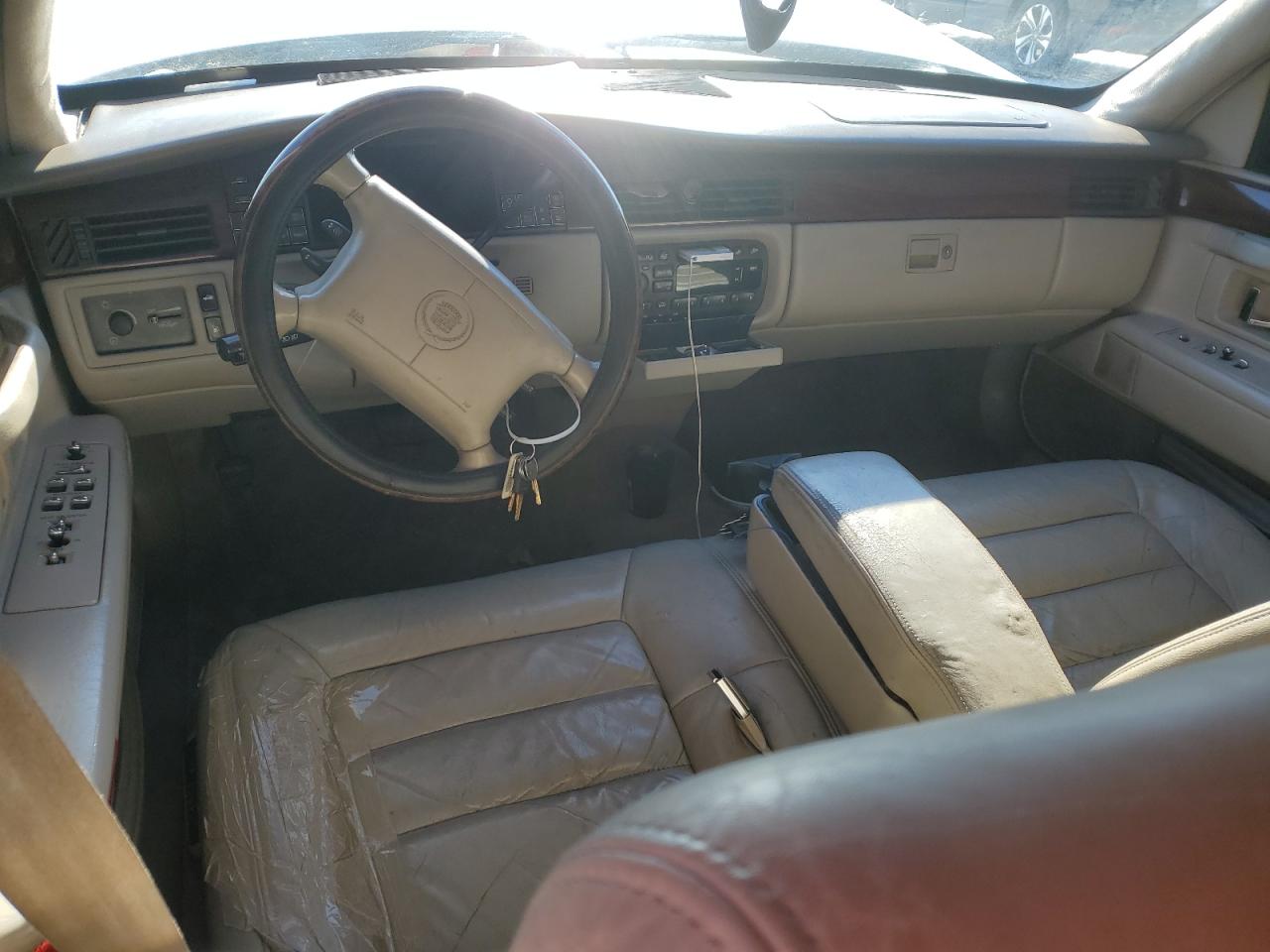 1996 Cadillac De Ville - Image 8