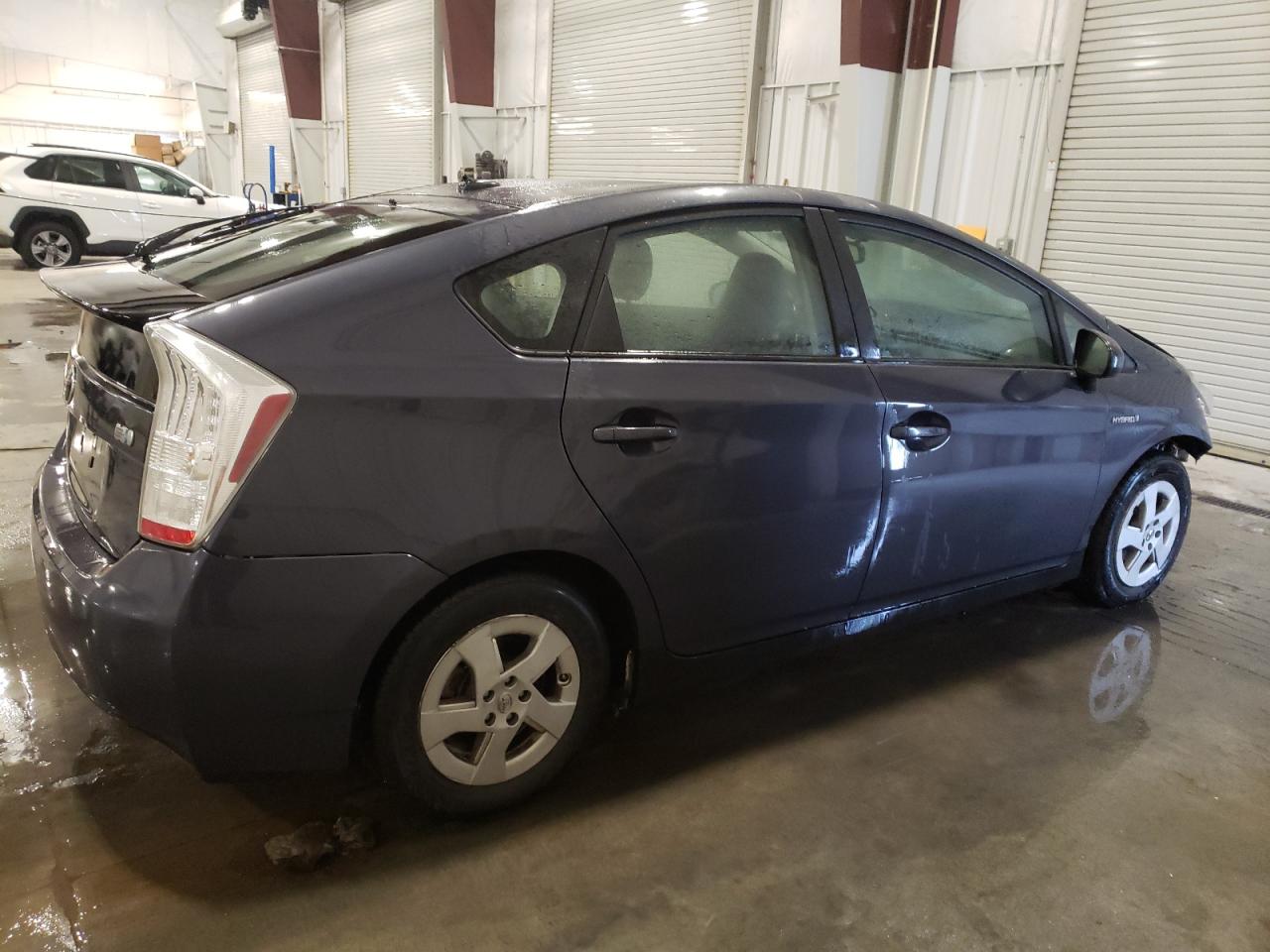 2010 Toyota Prius - Image 3