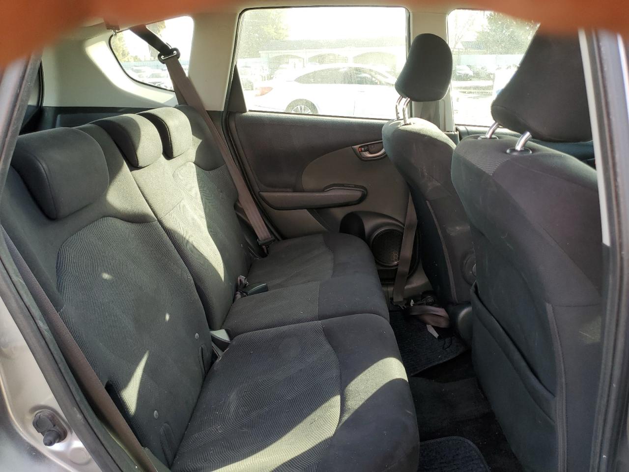 2010 Honda Fit - Image 10