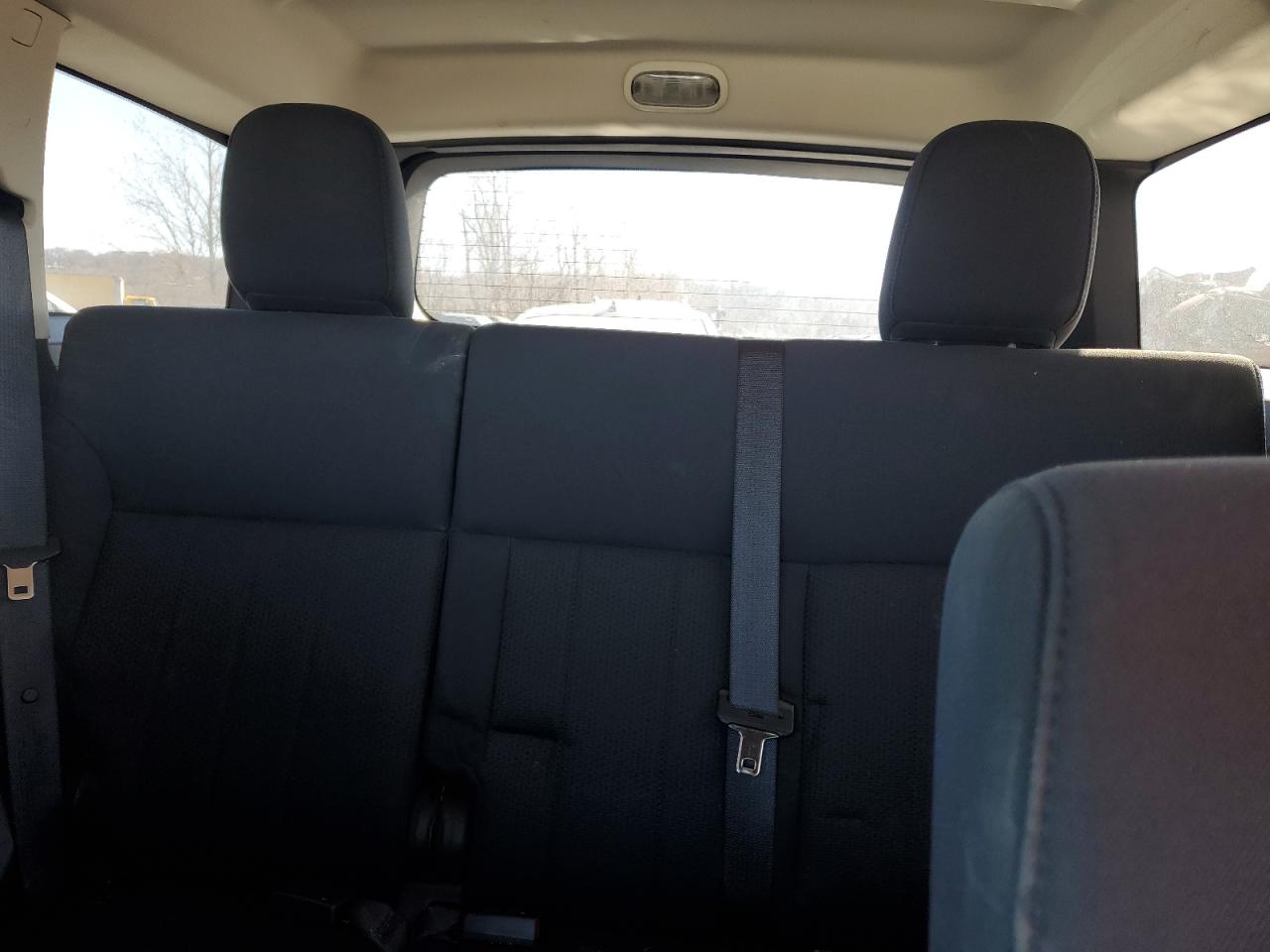 2011 Dodge Nitro - Image 10