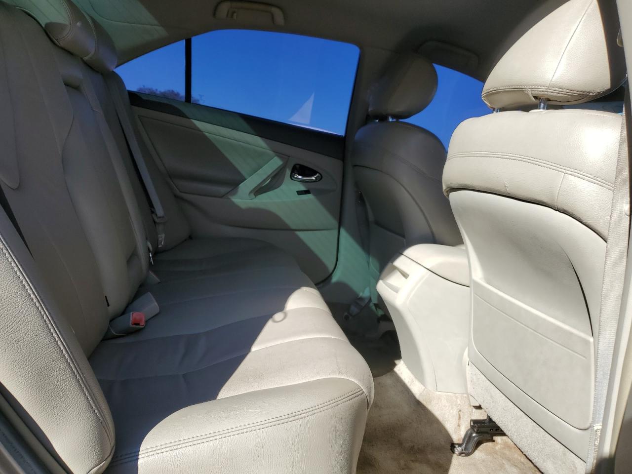 2007 Toyota Camry - Image 10