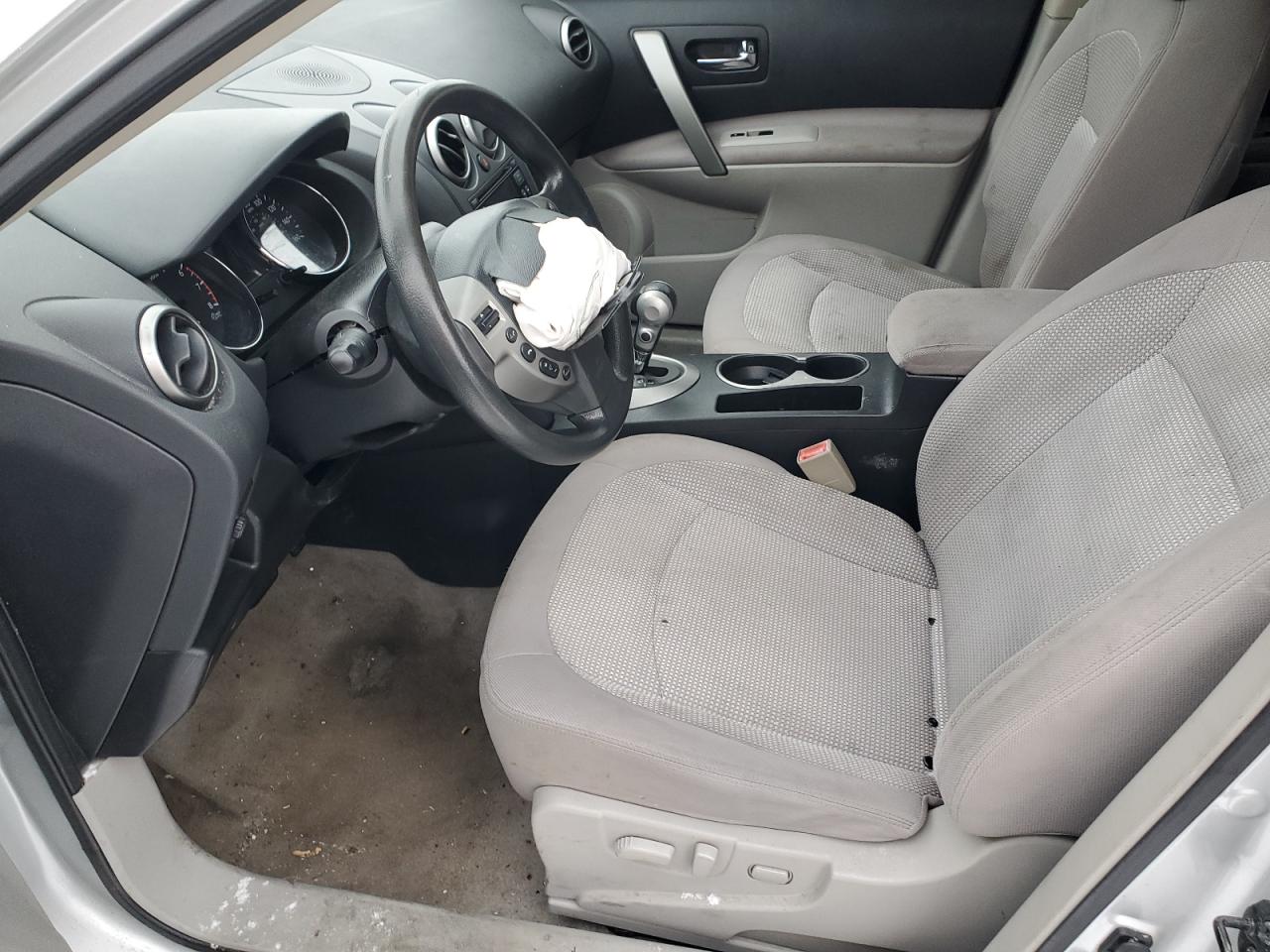 2011 Nissan Rogue - Image 7