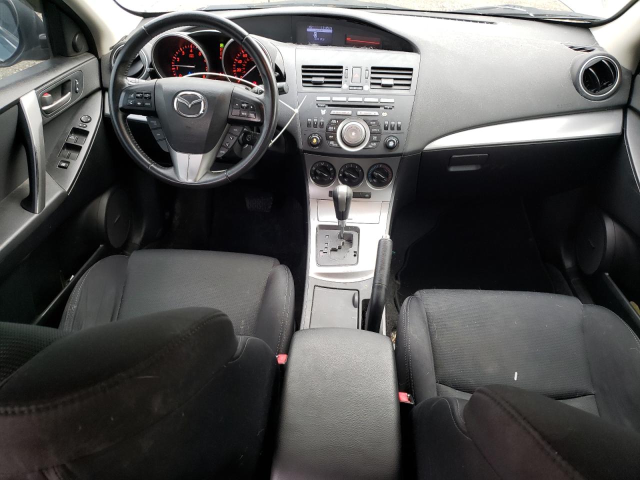 2011 Mazda 3 - Image 8