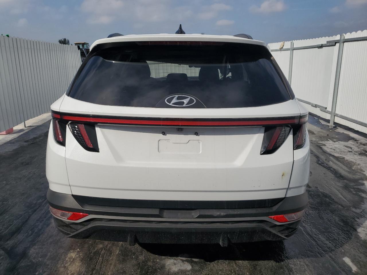 2022 Hyundai Tucson - Image 6