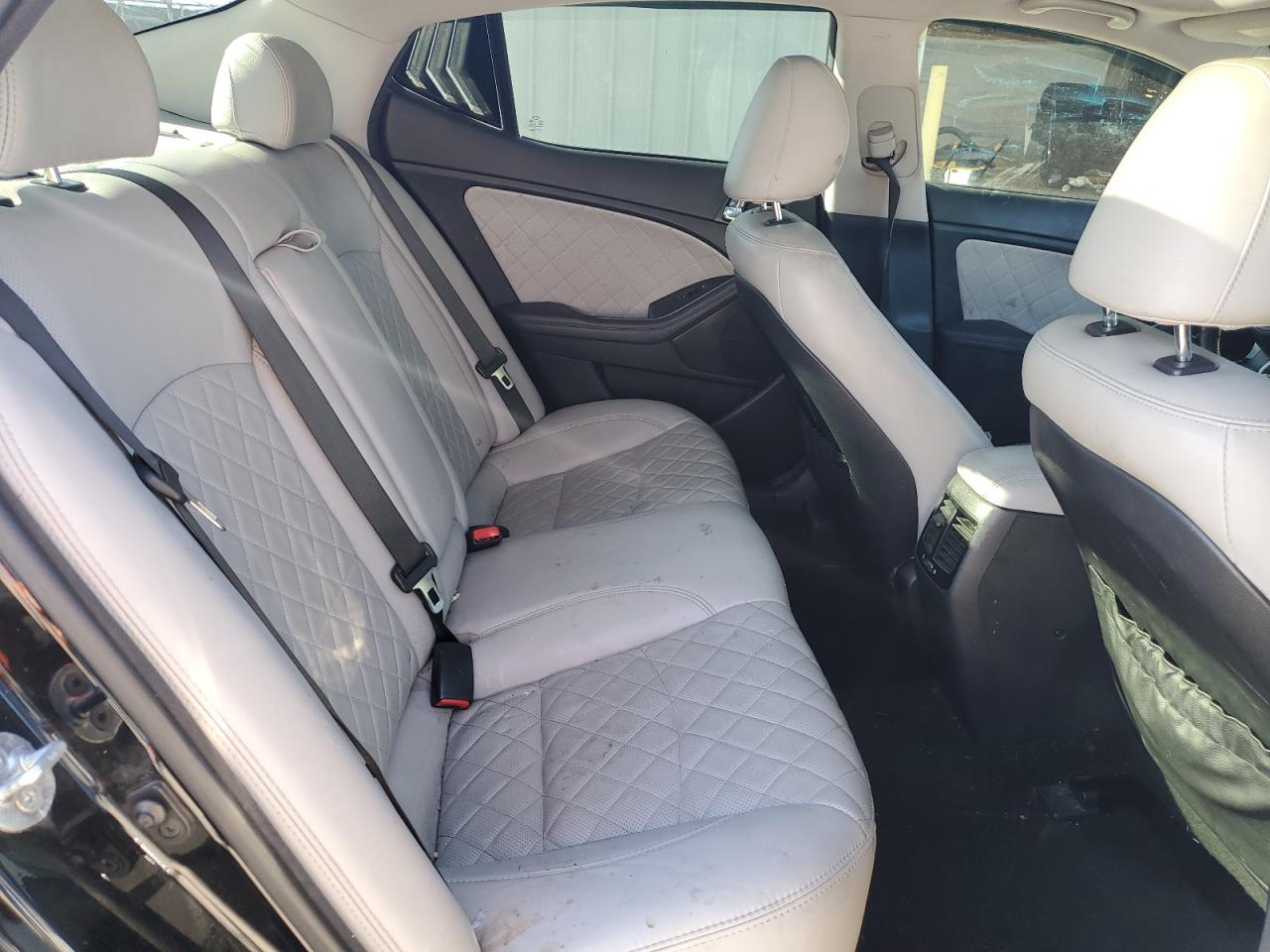2014 Kia Optima - Image 10