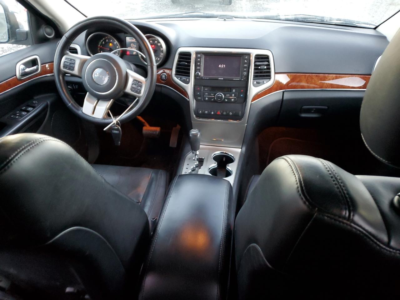 2011 Jeep Grand Cherokee - Image 8