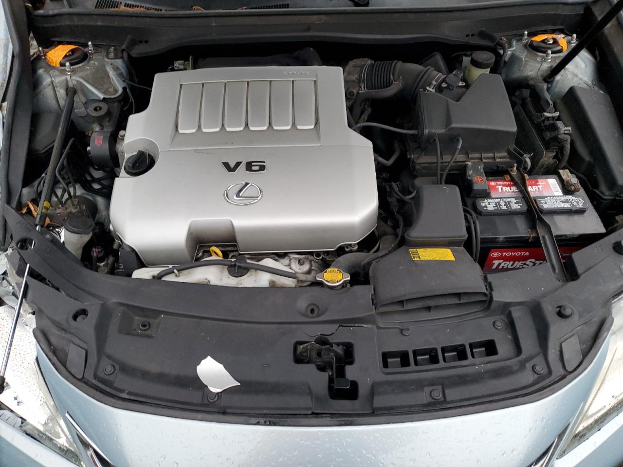 2013 Lexus ES - Image 11