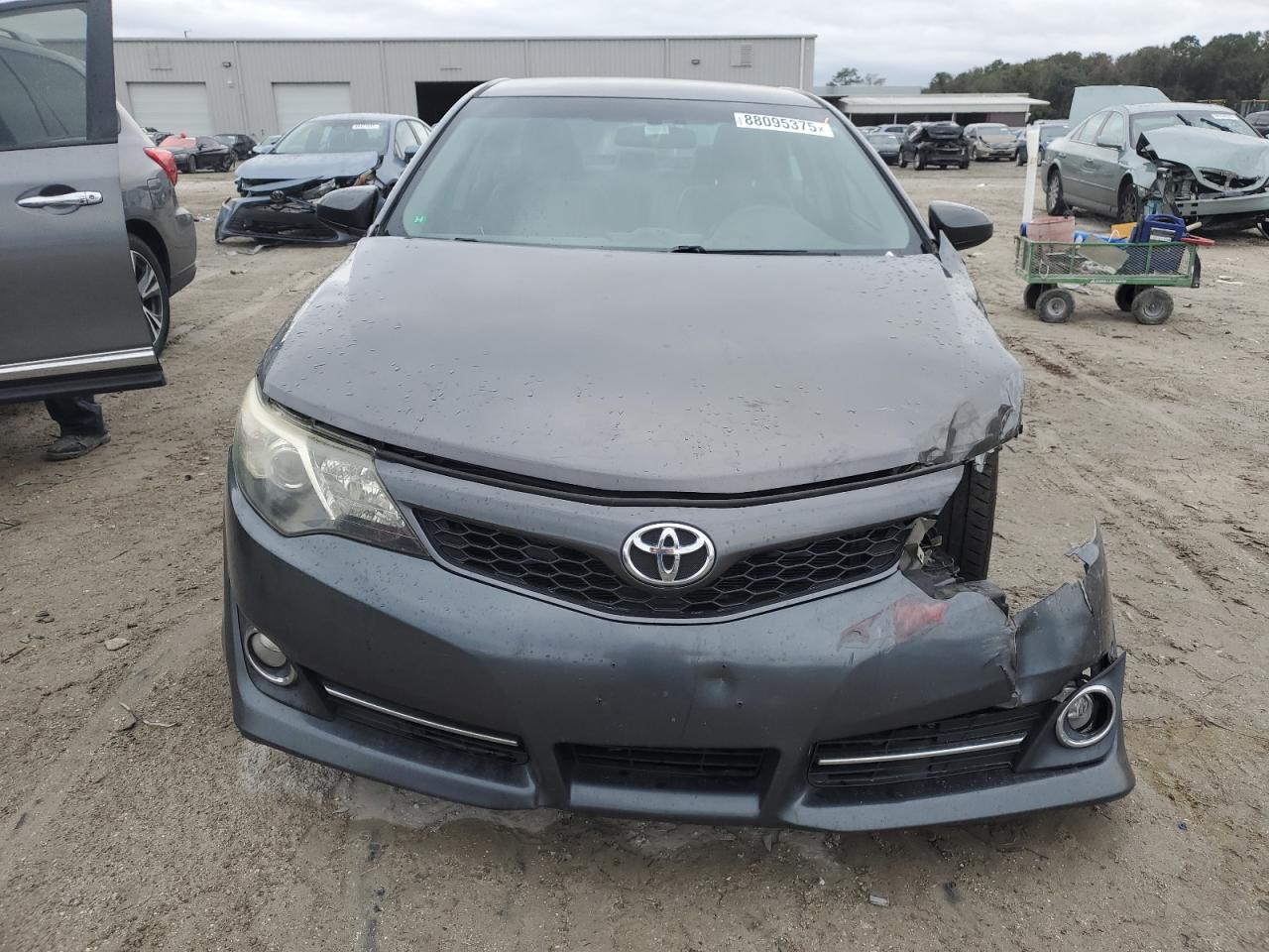 VIN 4T1BF1FK5DU246767 2013 TOYOTA CAMRY no.5