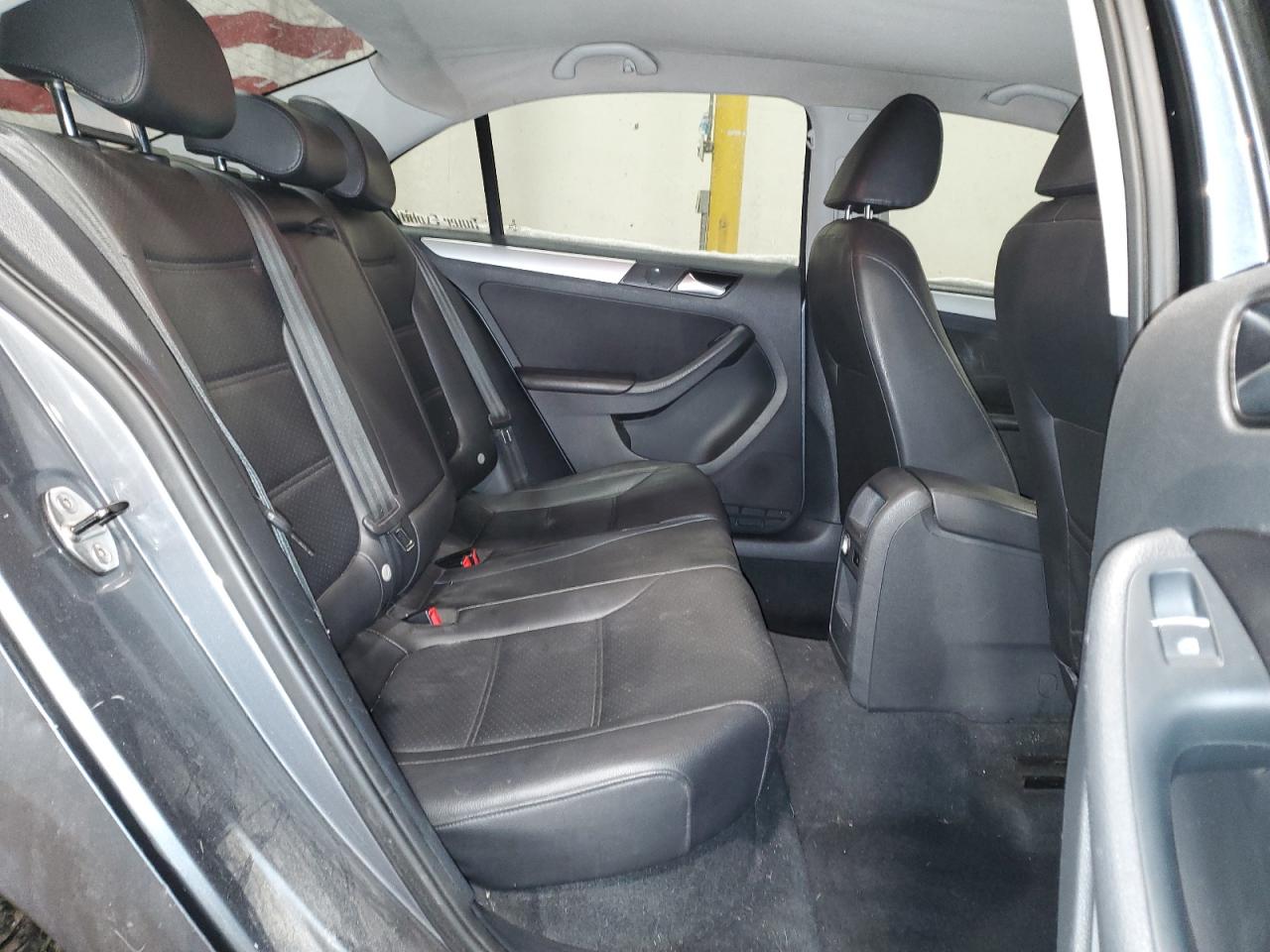 2014 Volkswagen Jetta - Image 10