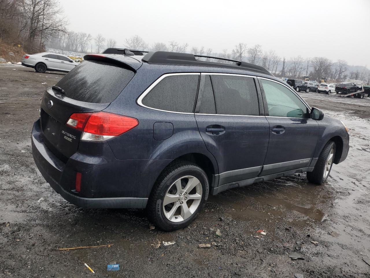 2013 Subaru Outback - Image 3