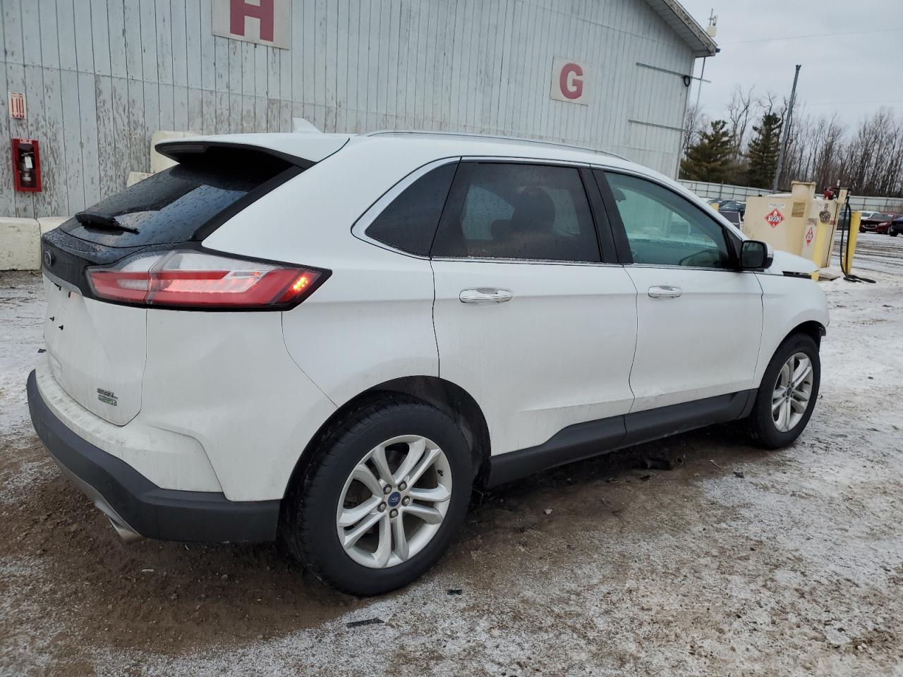 2019 Ford Edge - Image 3