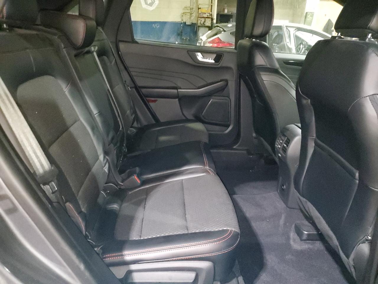 2023 Ford Escape - Image 11